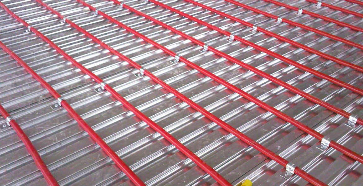 Lewis metal deck and underfloor heating